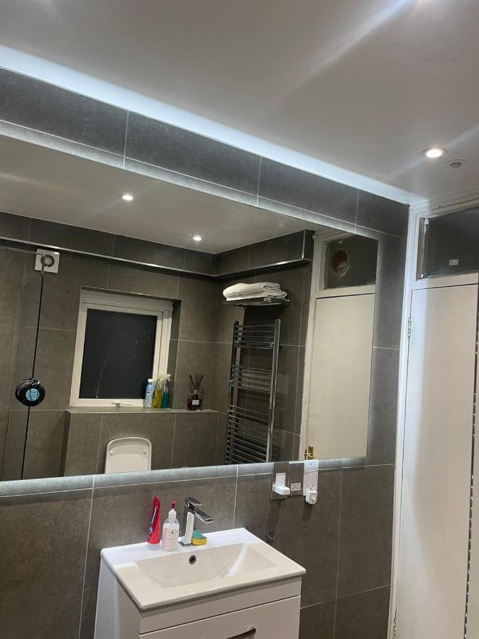 Balham, South London Spacious Guest House 5, 6 Rooms Available Exterior foto